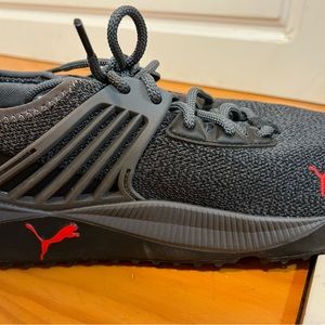 Mens puma sneakers size 10.5